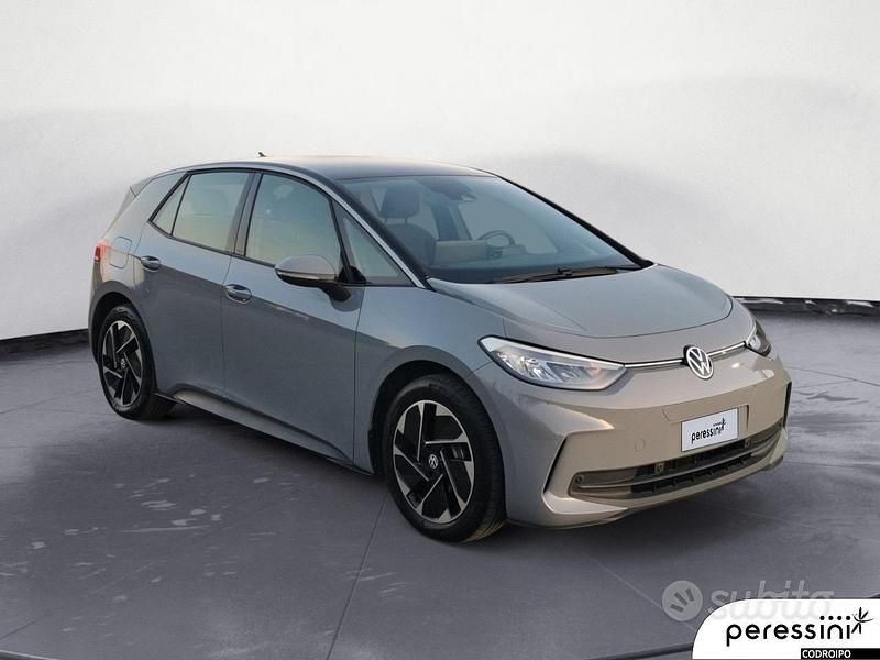 Usata VW ID.3 Life 150 kW (204 CV) 2023 Grigio Utilitaria