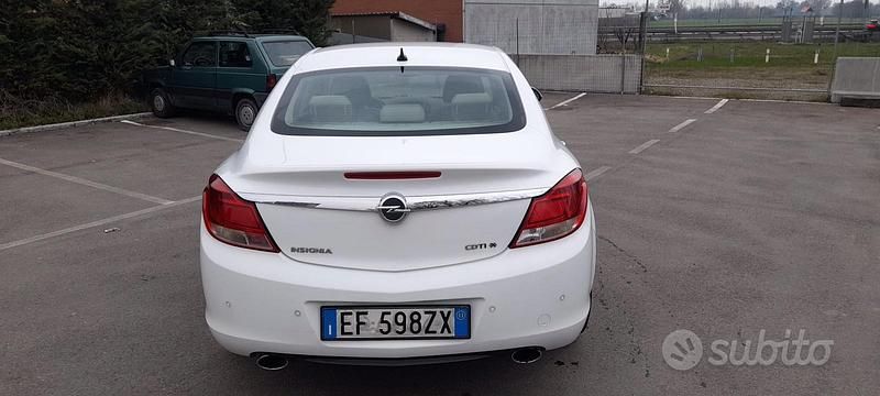 Usata Opel Insignia 163 CV (119 kW) 2011 Bianco Berlina
