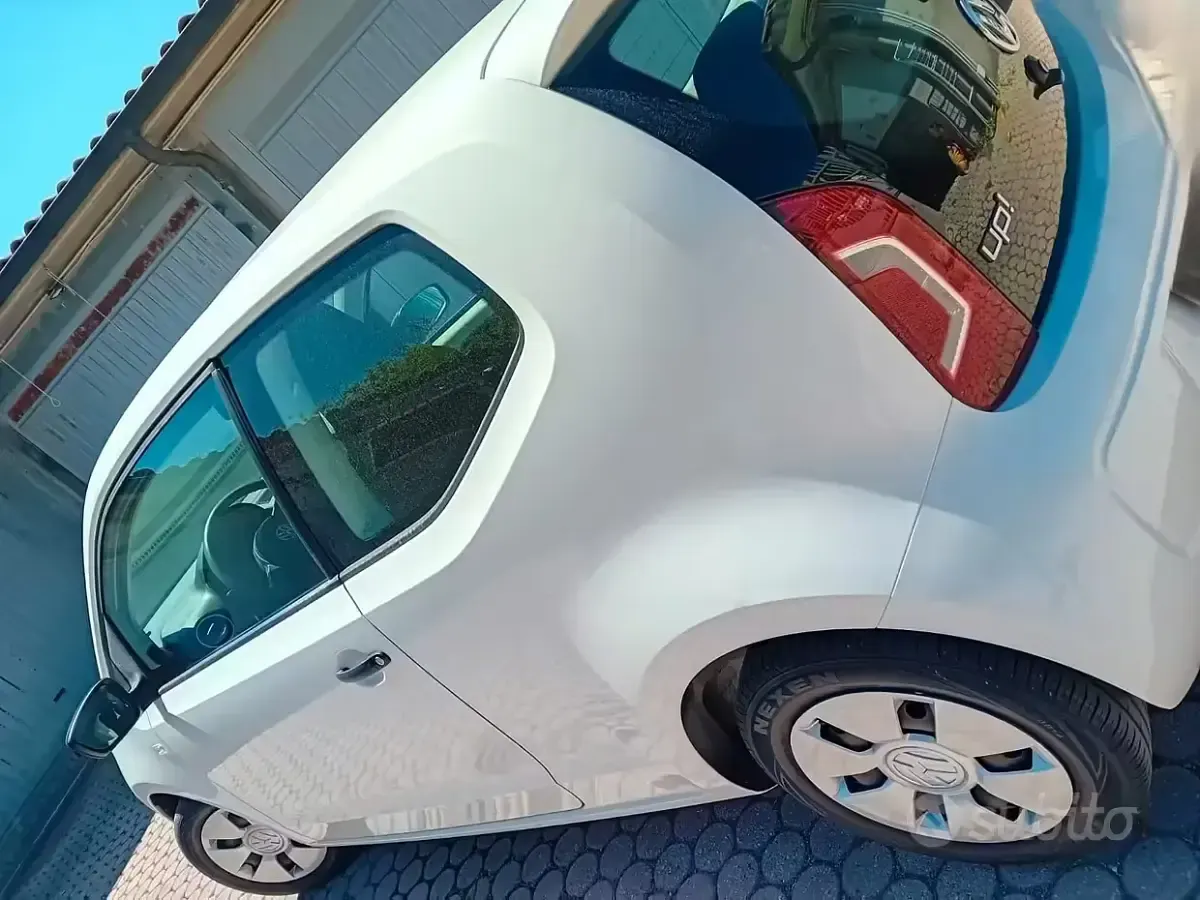 Usata VW up! 60 CV (44 kW) 2016 Bianco Utilitaria