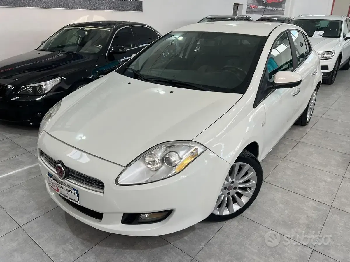 Usata Fiat Bravo Emotion 120 CV (88 kW) 2008 Bianco Utilitaria