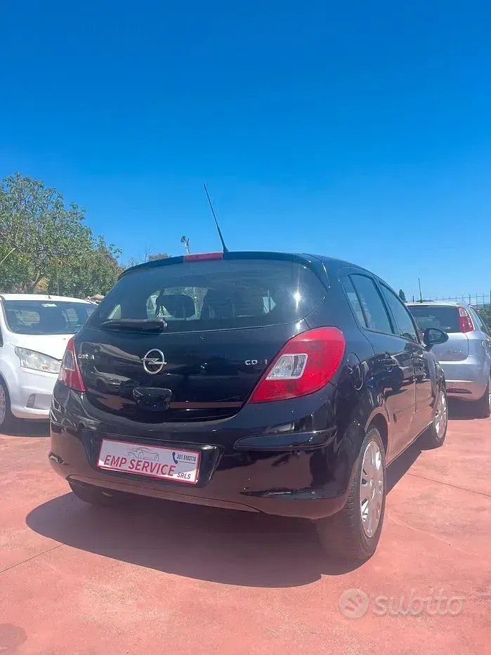 Usata Opel Corsa Cosmo 90 CV (66 kW) 2007 Nero Utilitaria
