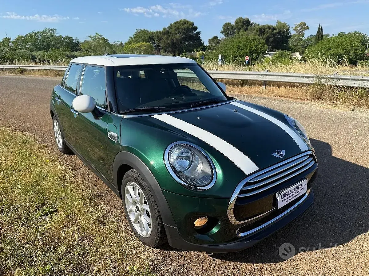 Usata Mini Cooper D Seven 116 CV (85 kW) 2017 Verde Utilitaria