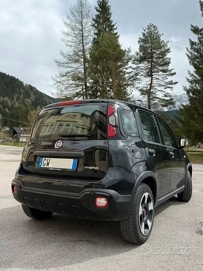 Usata Fiat Panda Cross Cross 69 CV (50 kW) 2024 Nero Utilitaria
