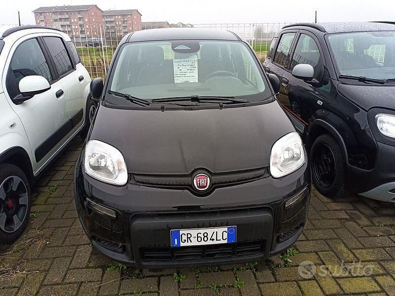 Usata Fiat Panda S 70 CV (51 kW) 2024 Nero Utilitaria