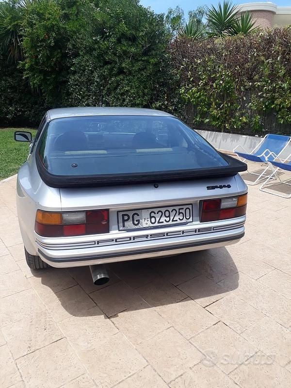 Usata Porsche 944 163 CV (119 kW) 1982 Grigio Coupé