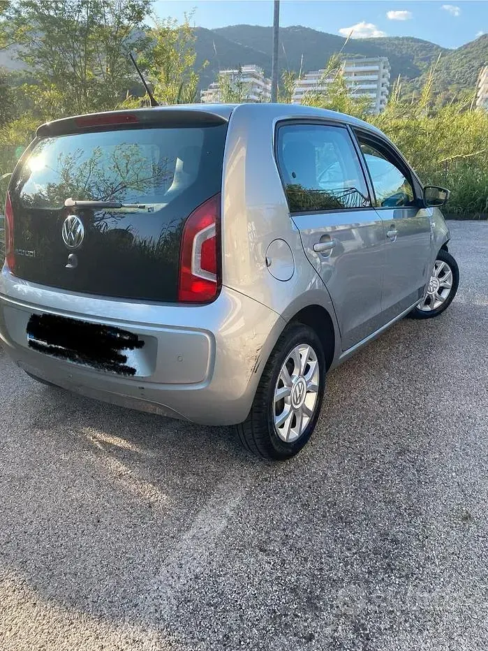 Usata VW up! 68 CV (50 kW) 2015 Grigio Utilitaria