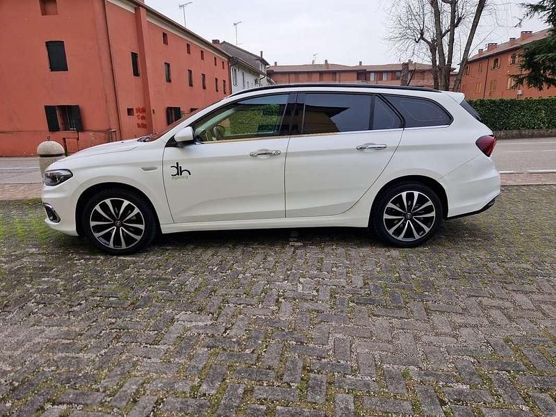 Usata Fiat Tipo Lounge 120 CV (88 kW) 2019 Bianco Station wagon