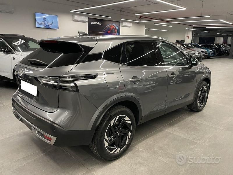 Usata Nissan Qashqai N-Connecta 158 CV (116 kW) 2025 Grigio SUV