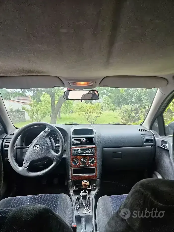 Usata Opel Astra 75 CV (55 kW) 2002 Station wagon
