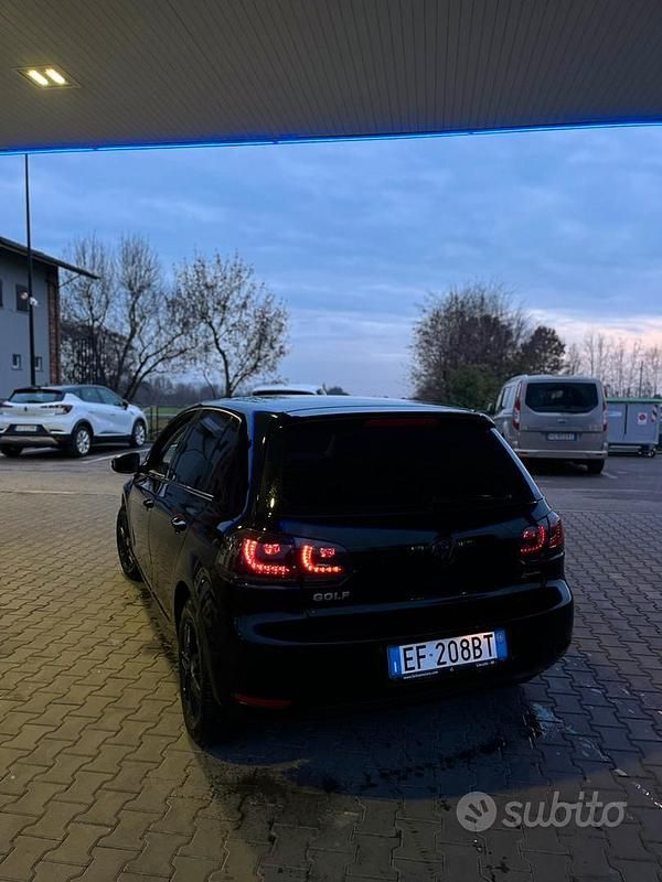 Usata VW Golf VI 87 CV (63 kW) 2010 Nero Utilitaria