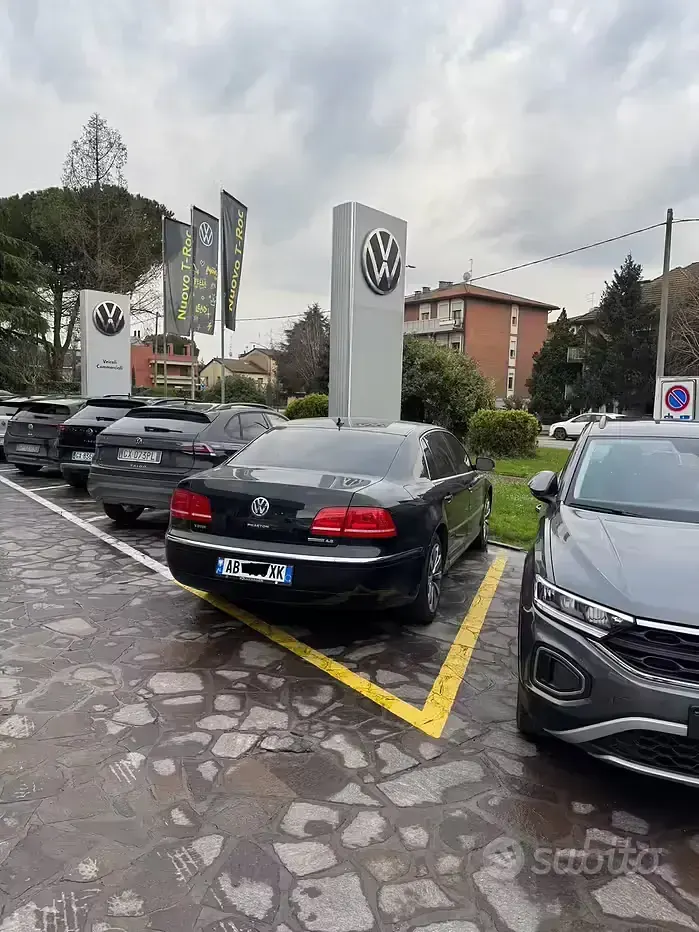 Usata VW Phaeton 239 CV (175 kW) 2012 Nero Berlina