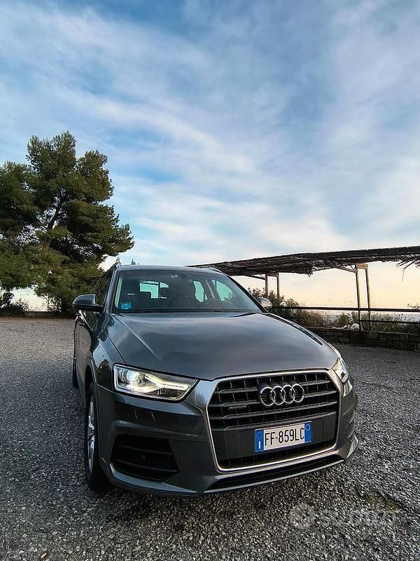 Usata Audi Q3 Business 150 CV (110 kW) 2016 Grigio SUV