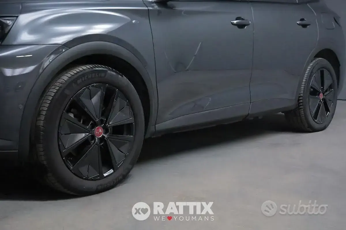 Usata DS Automobiles DS7 Crossback Performance Line Plus 300 CV (220 kW) 2024 Grigio titanio SUV