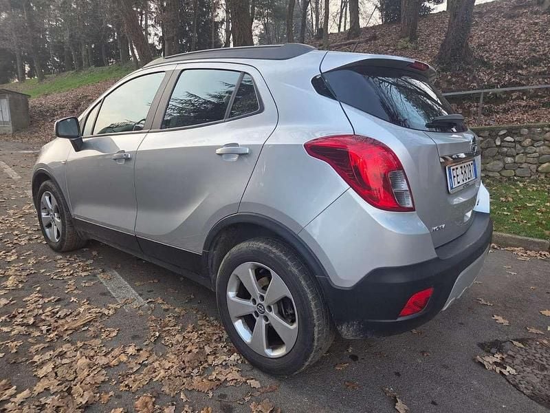 Usata Opel Mokka 140 CV (102 kW) 2016 Argento SUV