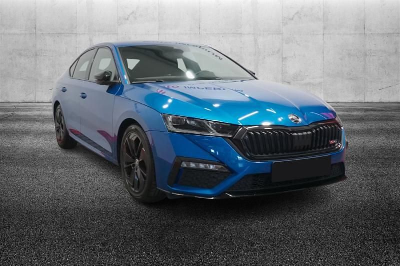 Usata Skoda Octavia RS 200 CV (147 kW) 2022 Blu metallizzato Berlina