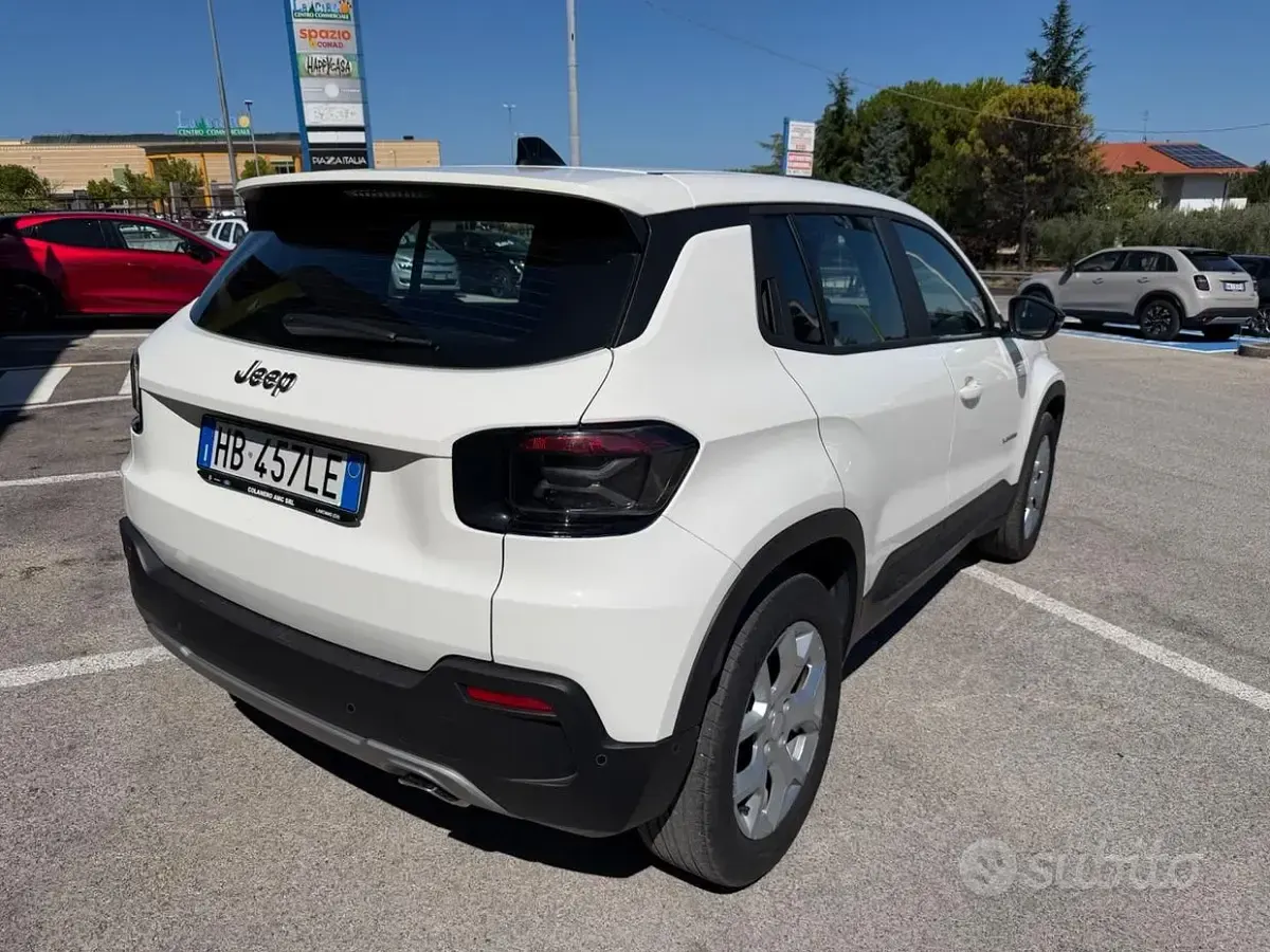 Usata Jeep Avenger Altitude 101 CV (74 kW) 2024 Bianco SUV