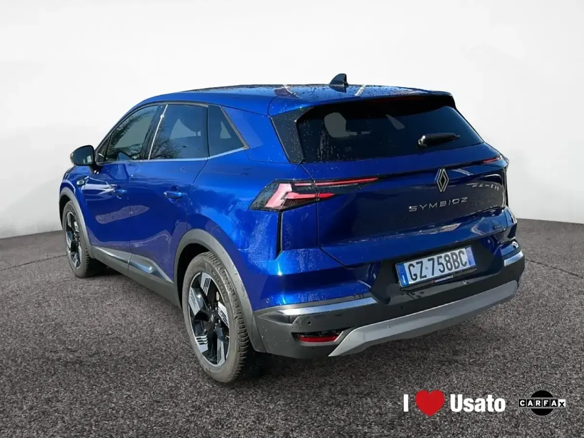 Usata Renault Clio Iconic 143 CV (105 kW) 2025 Blu Utilitaria