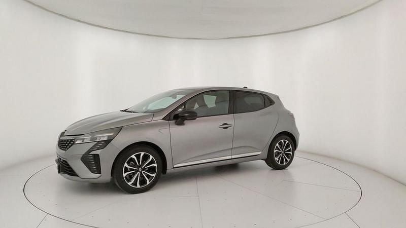 Usata Renault Clio V Techno 91 CV (66 kW) 2024 Grigio Utilitaria
