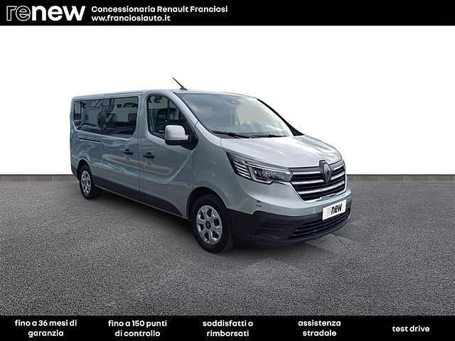 Usata Renault Trafic 150 CV (110 kW) 2024 Grigio Monovolume