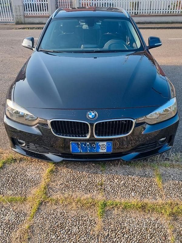 Usata BMW 316 Advantage 116 CV (85 kW) 2015 Nero Station wagon