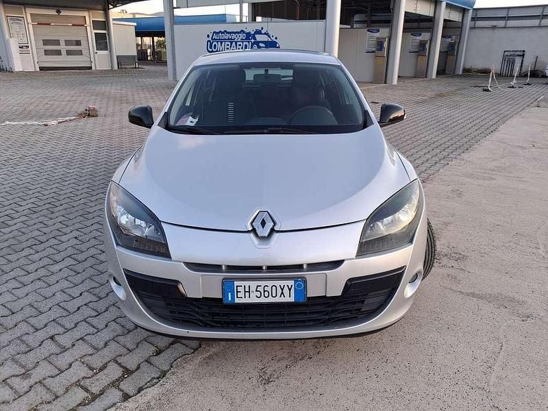 Usata Renault Mégane III 110 CV (80 kW) 2011 Argento Berlina