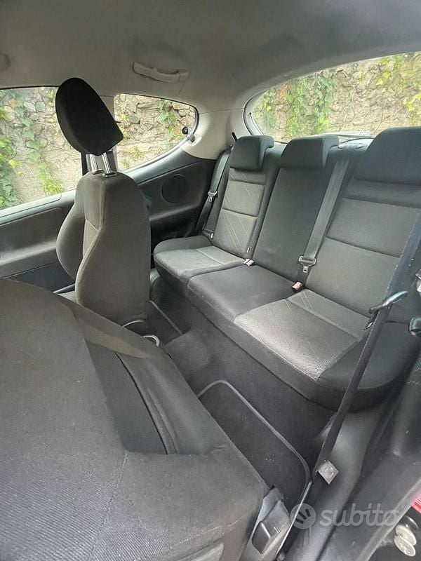 Usata Peugeot 207 90 CV (66 kW) 2008 Nero Berlina