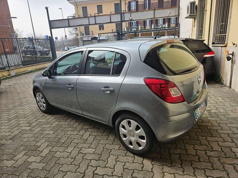 Usata Opel Corsa Edition 65 CV (47 kW) 2014 Grigio Utilitaria