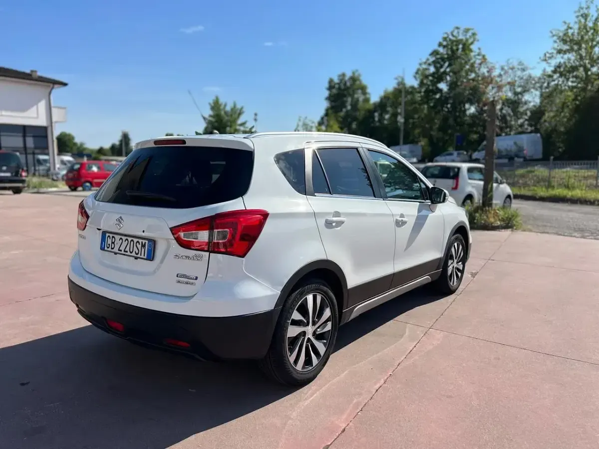 Usata Suzuki SX4 S-Cross 129 CV (94 kW) 2020 Bianco SUV
