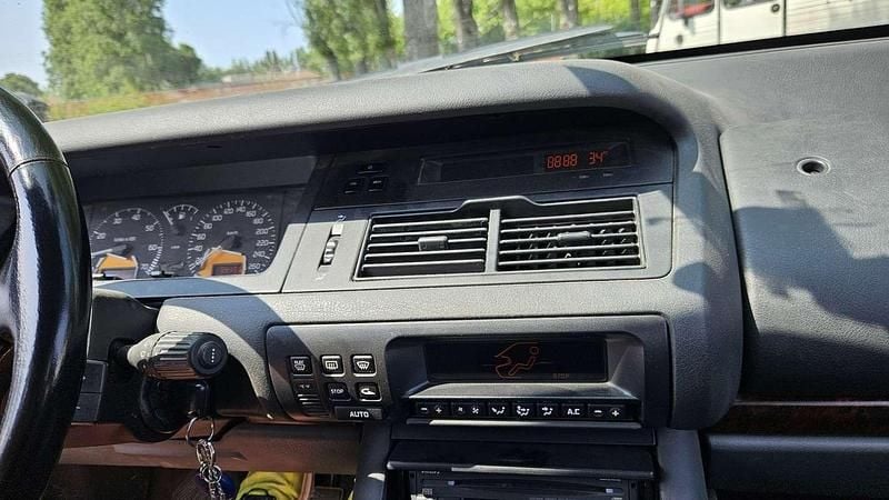 Usata Renault Safrane 132 CV (97 kW) 1993 Utilitaria