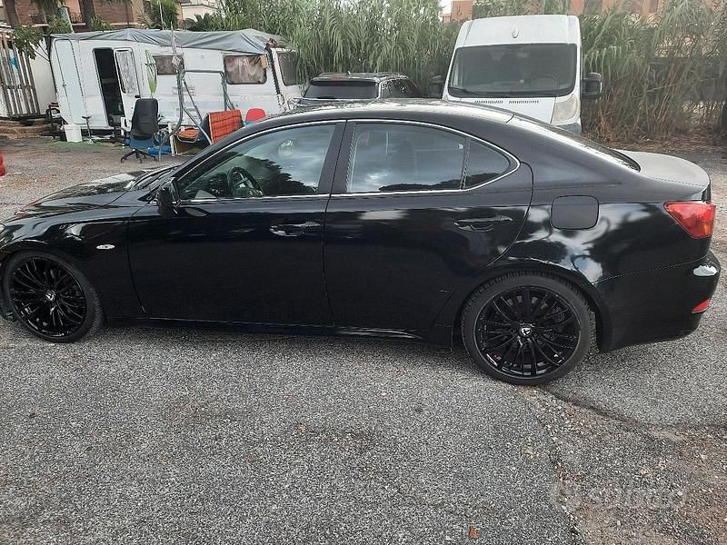 Usata Lexus IS220d 177 CV (130 kW) 2008 Nero Berlina