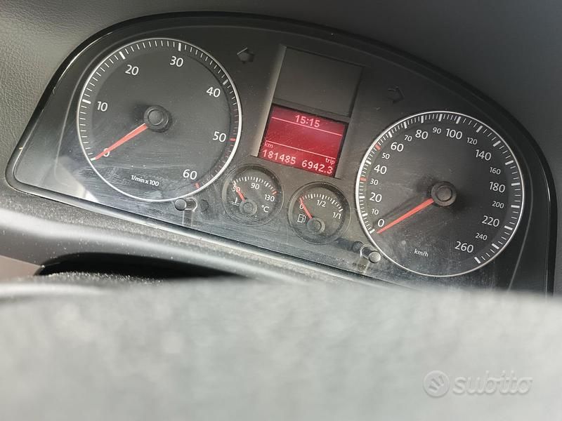 Usata VW Touran 105 CV (77 kW) 2008 Grigio Monovolume