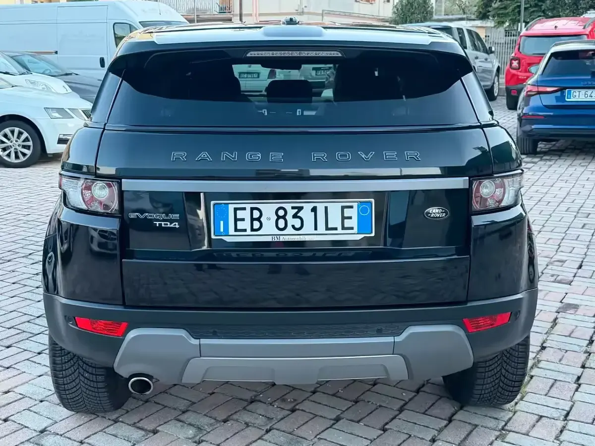 Käytetty Land Rover Range Rover evoque Prestige 150 HP (110 kW) 2012 Musta Katumaasturi