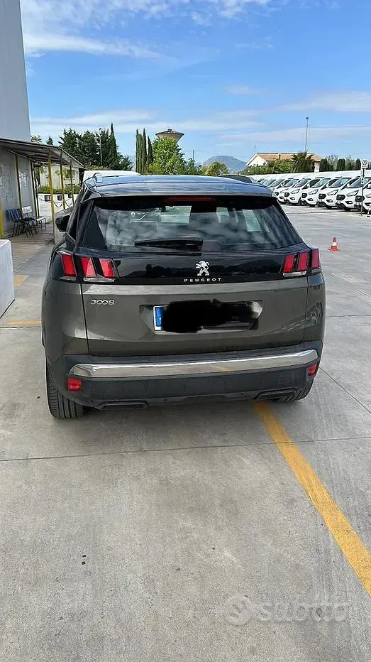 Usata Peugeot 3008 131 CV (96 kW) 2019 Grigio SUV