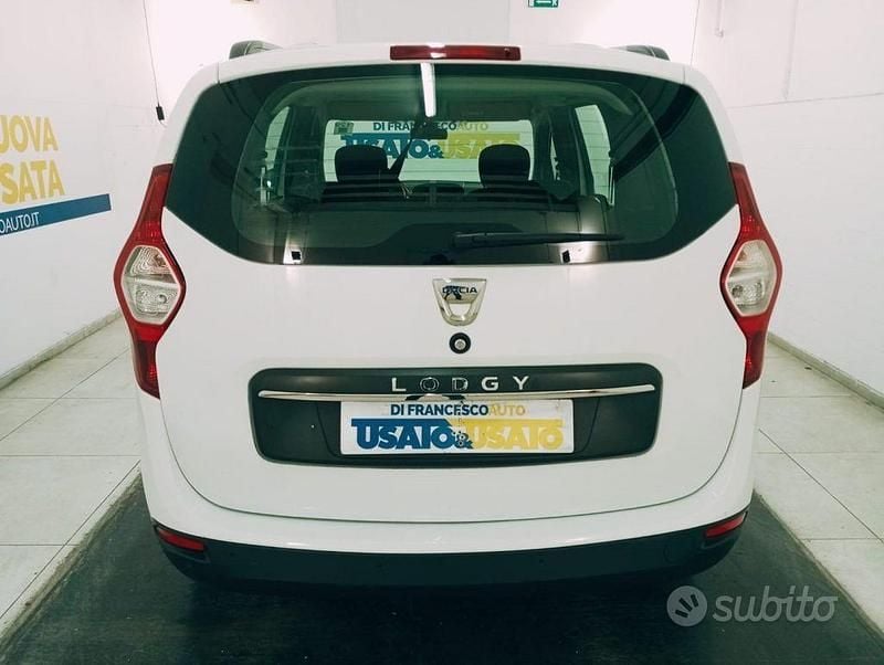 Usata Dacia Lodgy Comfort 116 CV (85 kW) 2021 Bianco metallizzato Monovolume