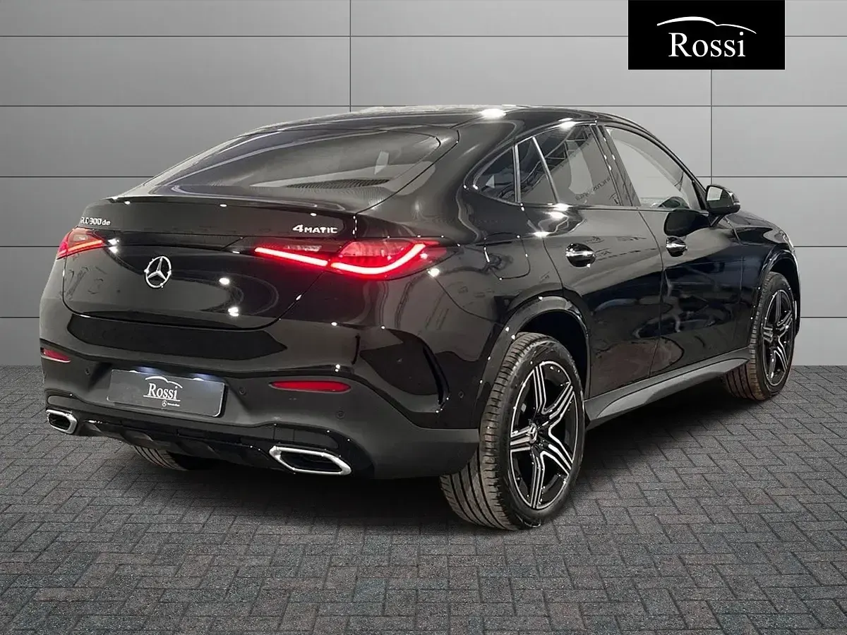 Nouvelle Mercedes GLC300 197 ch (144 kW) 2026 Noir Coupé