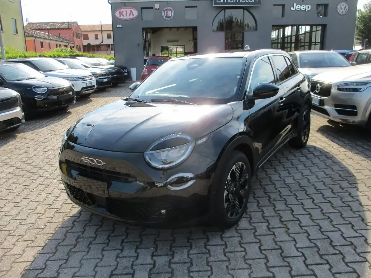 Nuova Fiat 600 La Prima 135 CV (99 kW) 2025 Viola SUV