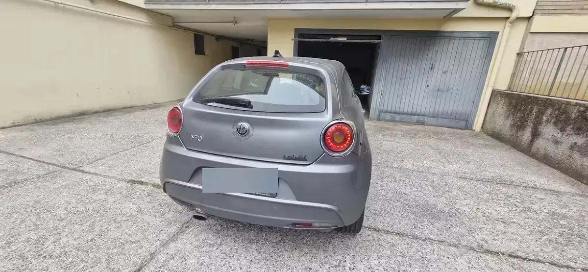 Usata Alfa Romeo MiTo 120 CV (88 kW) 2009 Nero Utilitaria