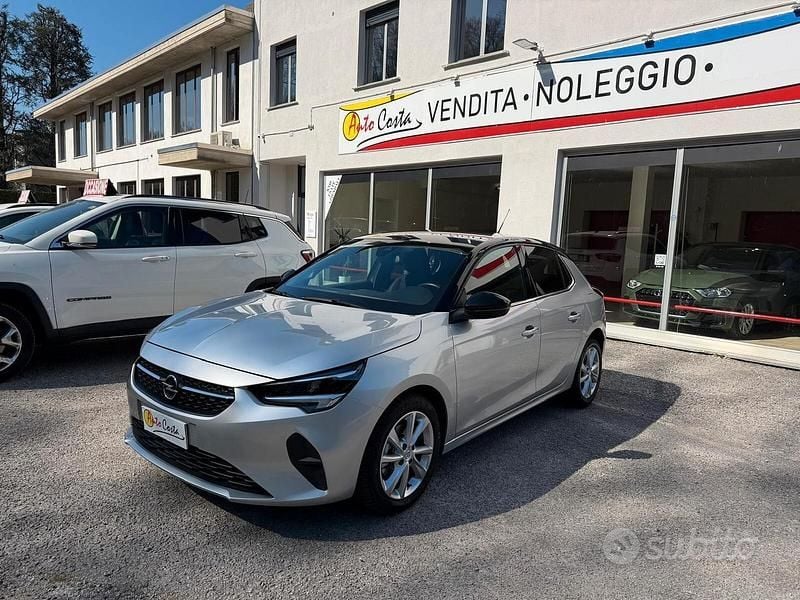 Usata Opel Corsa Elegance 101 CV (74 kW) 2022 Grigio Utilitaria
