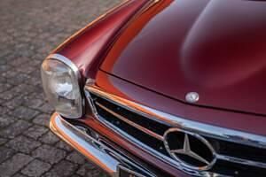 Usata Mercedes 230 150 CV (110 kW) 1966 Rosso Cabrio