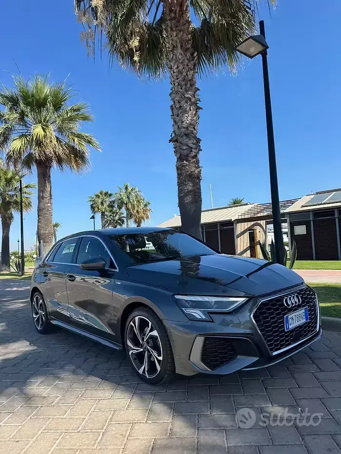 Usata Audi A3 S-Line 116 CV (85 kW) 2023 Grigio Berlina