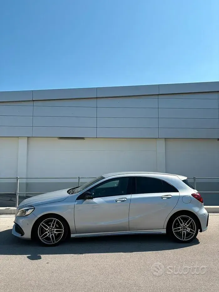 Usata Mercedes A200 136 CV (100 kW) 2016 Grigio Berlina