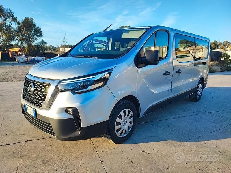 Usata Nissan NV300 150 CV (110 kW) 2022 Grigio Furgone