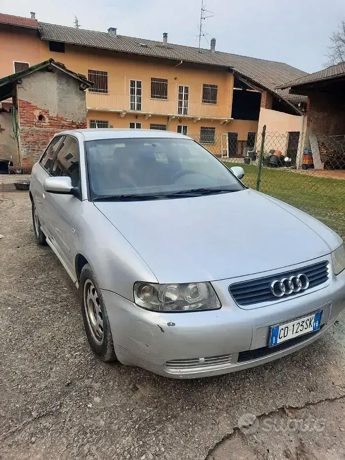 Usata Audi A3 102 CV (75 kW) 2002 Utilitaria
