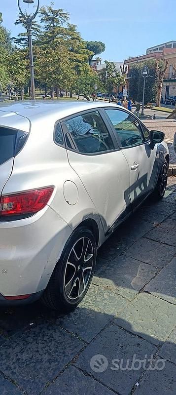 Usata Renault Clio IV 90 CV (66 kW) 2014 Grigio Berlina