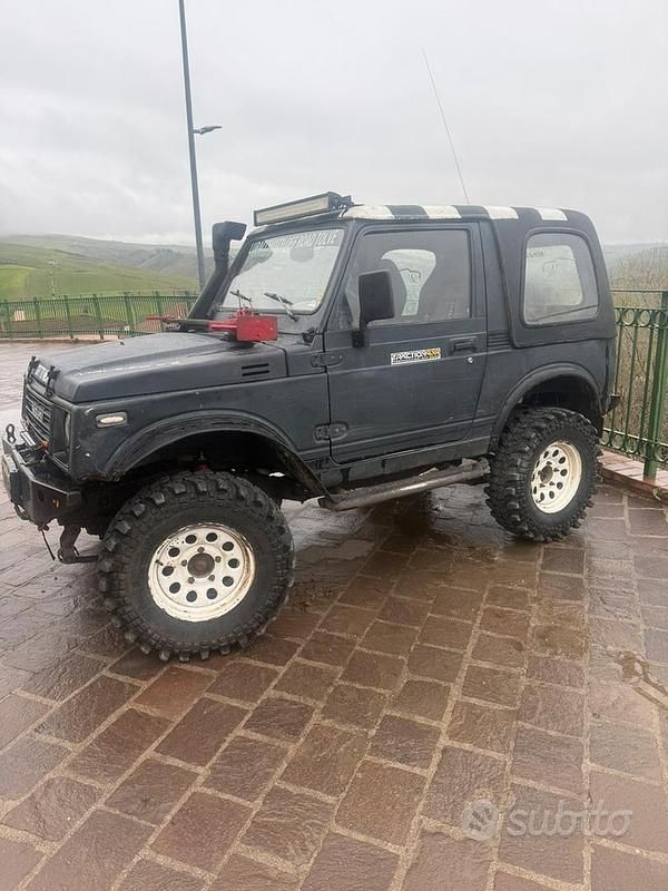 Usata Suzuki Samurai 110 CV (80 kW) 1989 Nero SUV