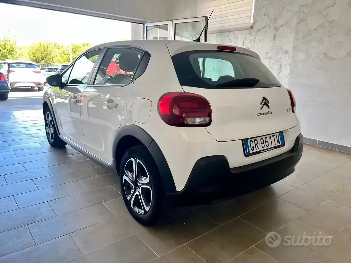 Usata Citroën C3 Shine 102 CV (75 kW) 2022 Bianco Utilitaria