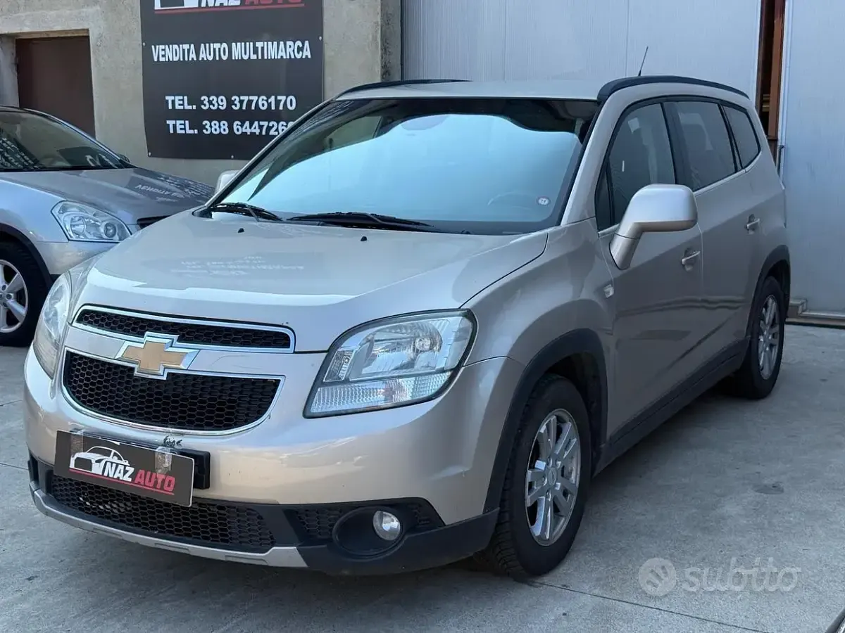 Usata Chevrolet Orlando LTZ 163 CV (119 kW) 2012 Grigio Monovolume