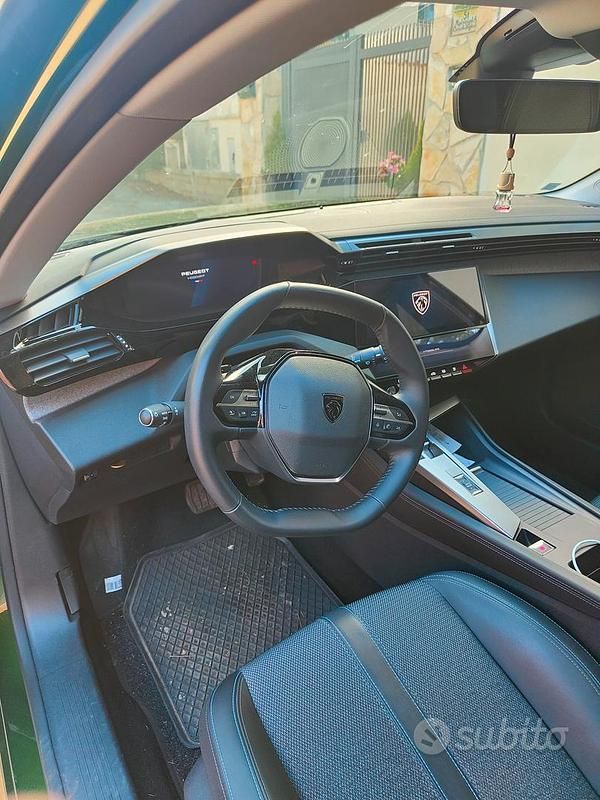 Usata Peugeot 308 Allure 131 CV (96 kW) 2023 Utilitaria