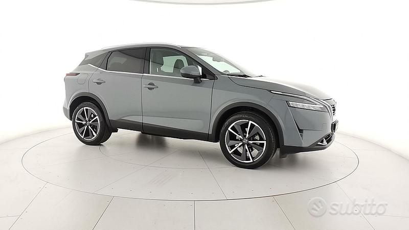 Usata Nissan Qashqai Tekna 140 CV (102 kW) 2024 Grigio SUV