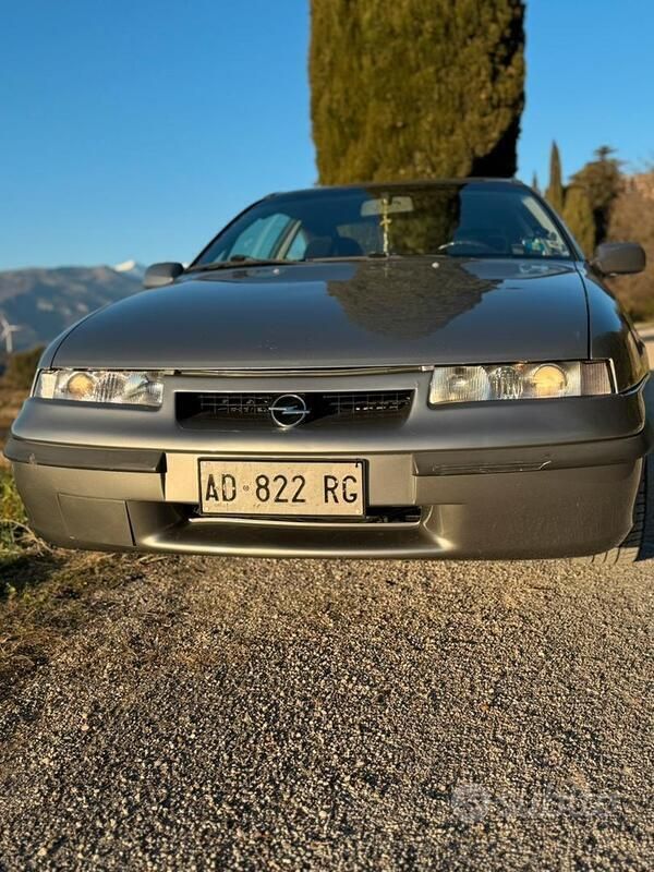 Usata Opel Calibra 1995 Grigio Coupé